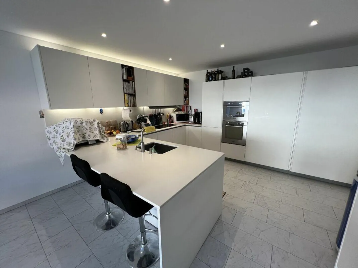 Casa unifamiliare in complesso di case a schiera con 4,5 stanze e giardino - Foto 5 di 12