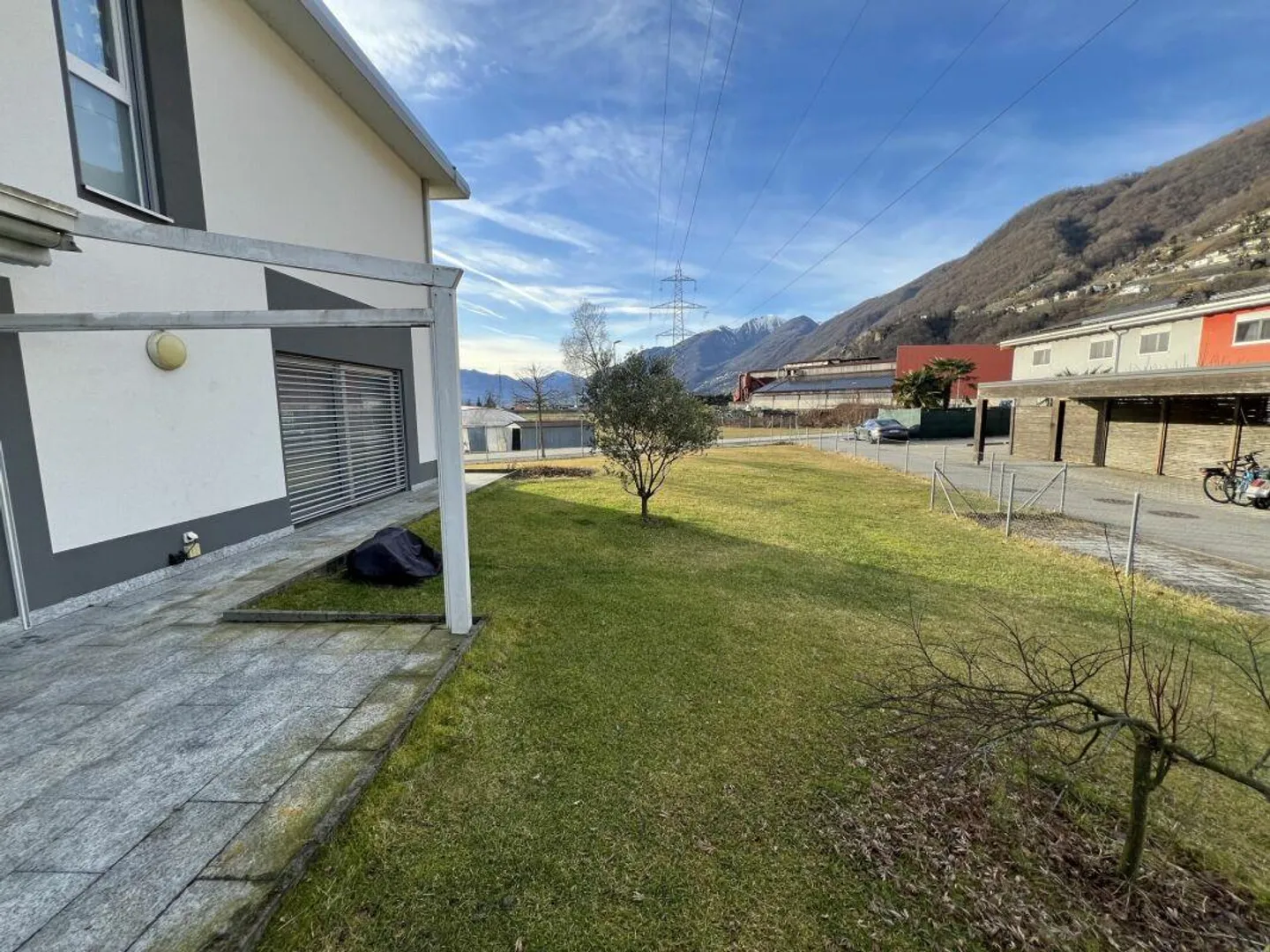Casa unifamiliare in complesso di case a schiera con 4,5 stanze e giardino - Foto 6 di 12