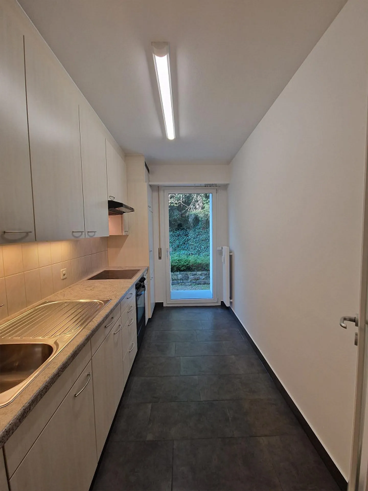 Attractive apartment in the middle of Riehen - Photo 3 of 7