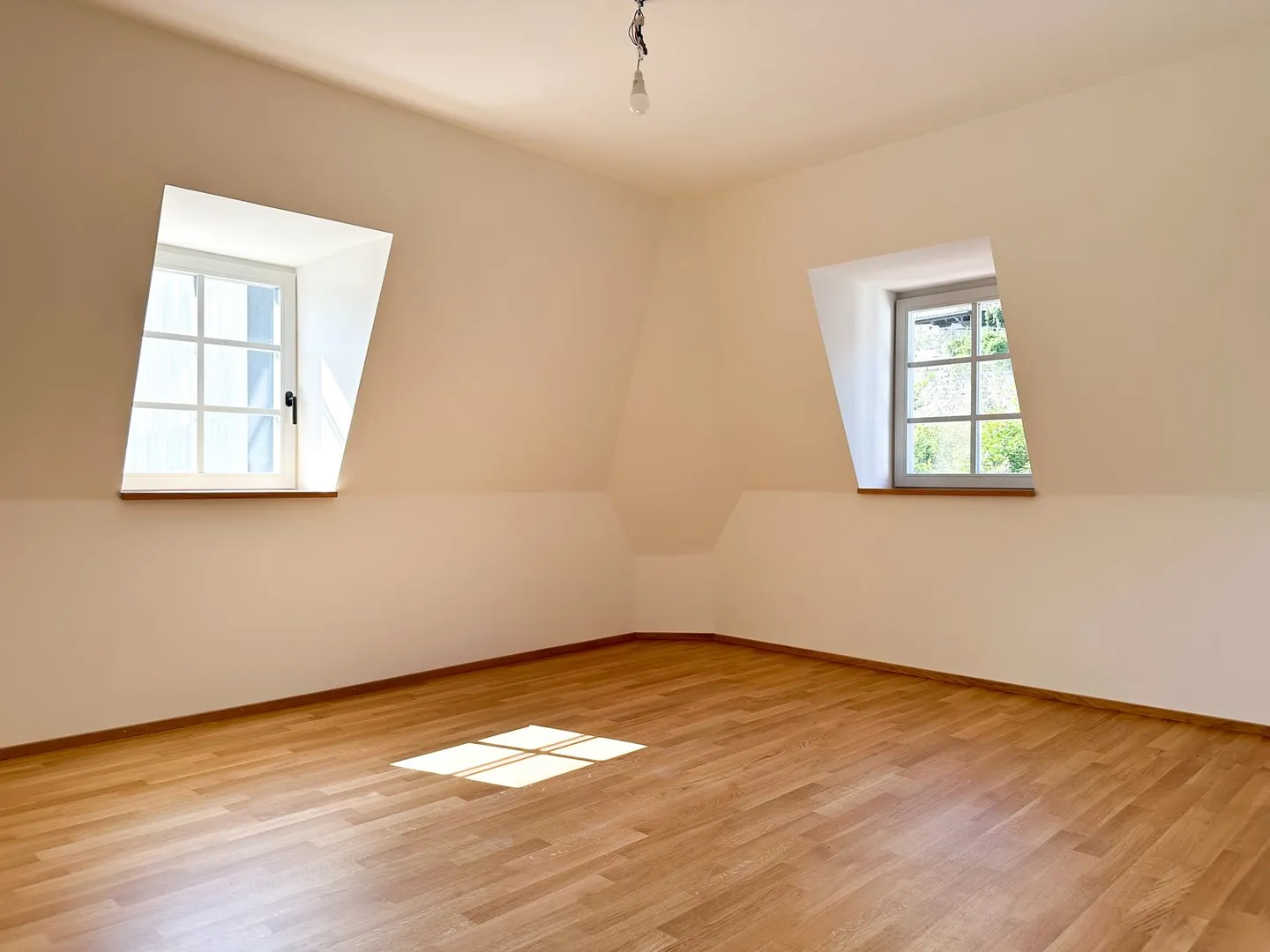 Wohnung mit 3.5 Zimmern im Dachgeschoss - Foto 8 von 12