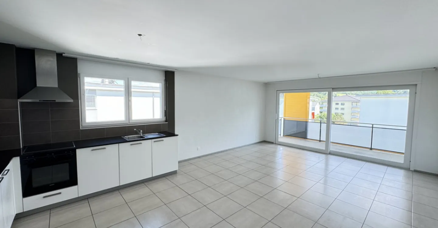 A large terrace in a quiet area - 2 months of net rent offered - Photo 4 of 11