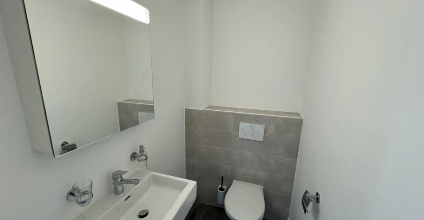 A large terrace in a quiet area - 2 months of net rent offered - Photo 10 of 11