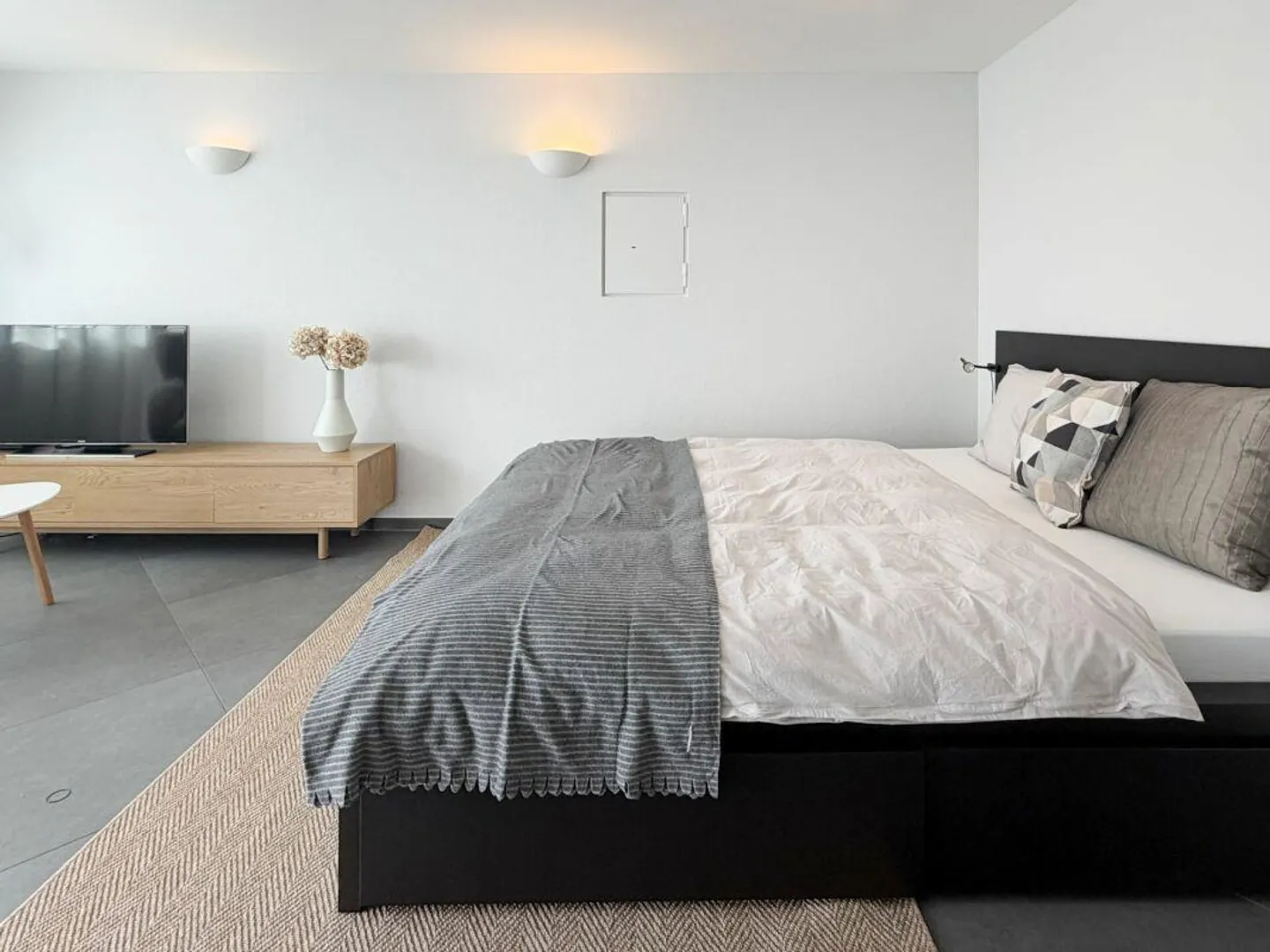 Appartement meublé avec style incluant une place de parking - Photo 3 sur 11