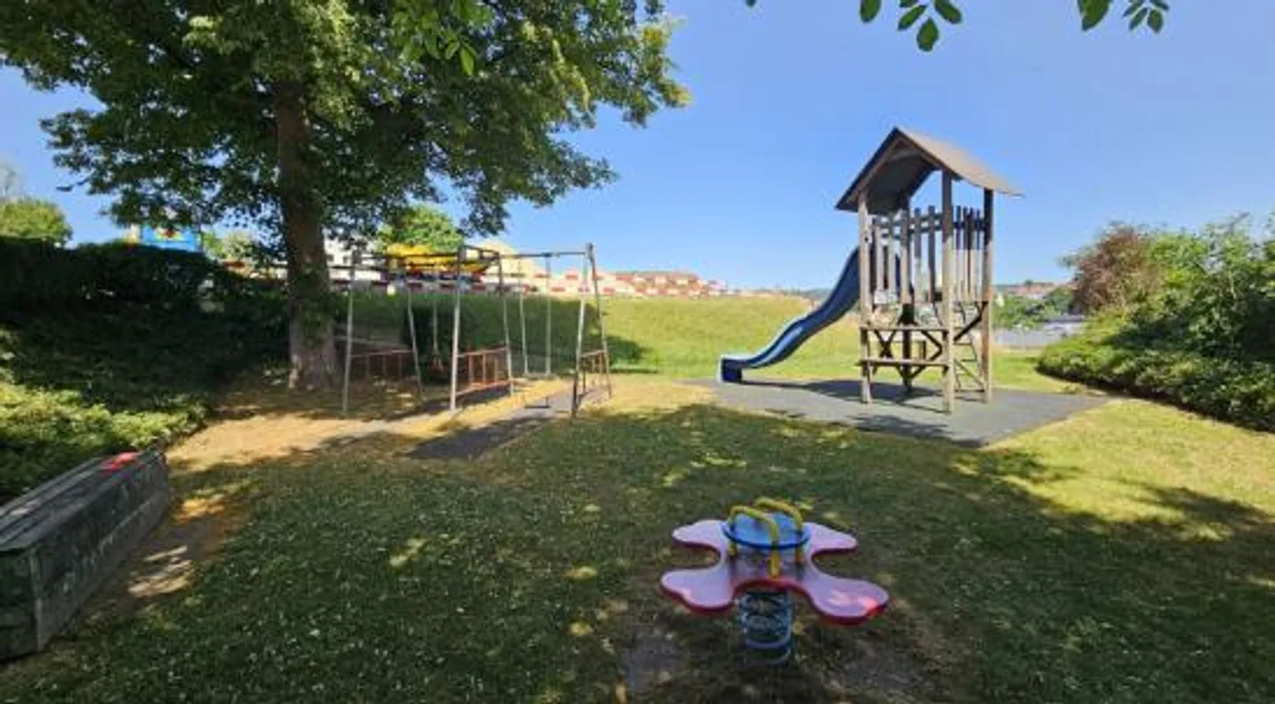 Helle Wohnung mit Balkon - Foto 12 von 17