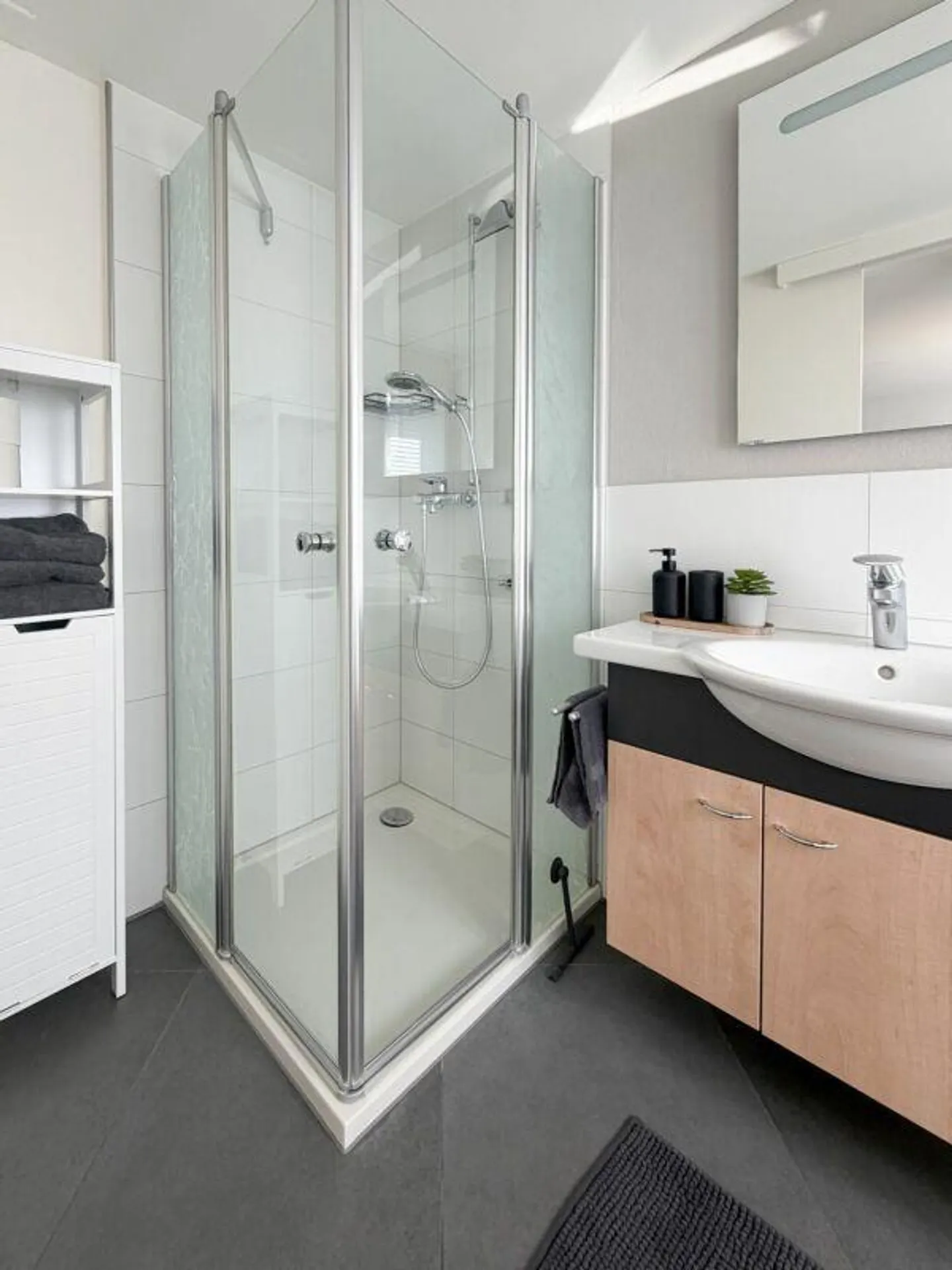 Appartement meublé avec style incluant une place de parking - Photo 9 sur 11