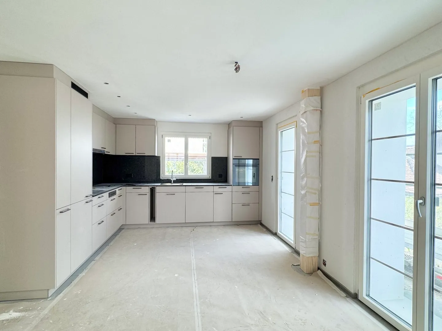 Moderne Maisonette mit Balkon - Foto 5 von 11