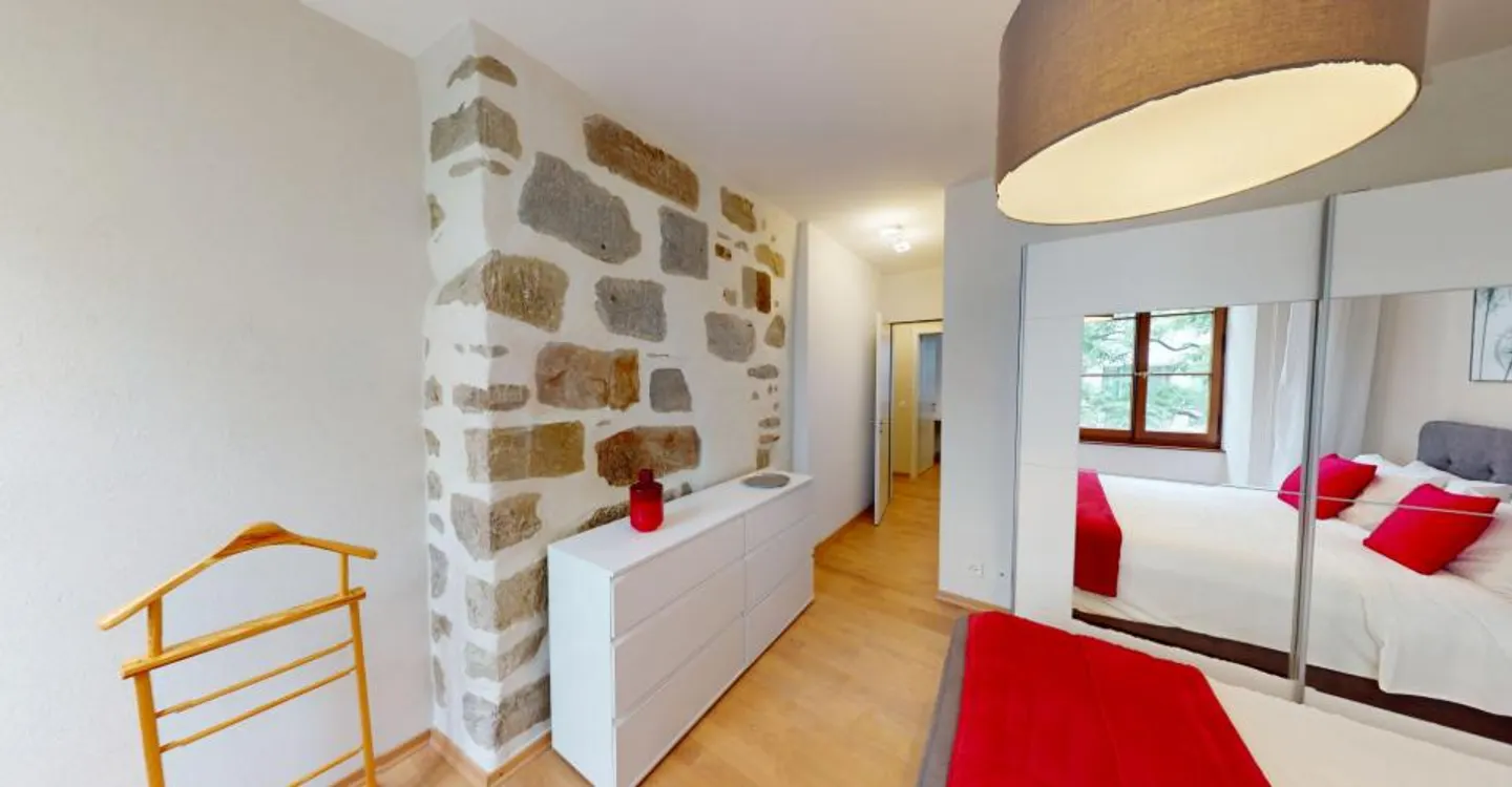 Elegant Central Apartment - Photo 19 of 19