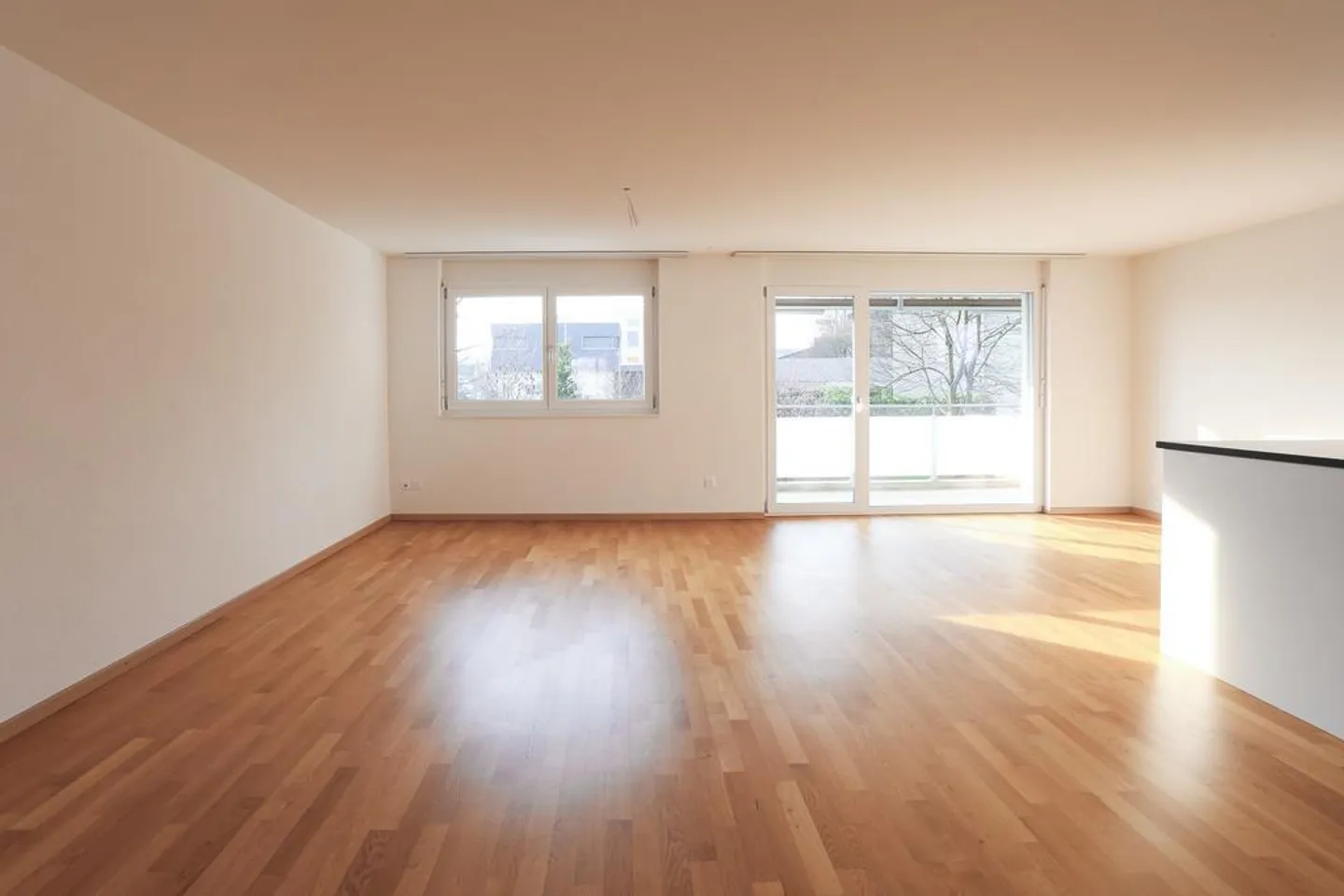 Beaux appartements de 4,5 pièces dans un bon emplacement - Photo 4 sur 11