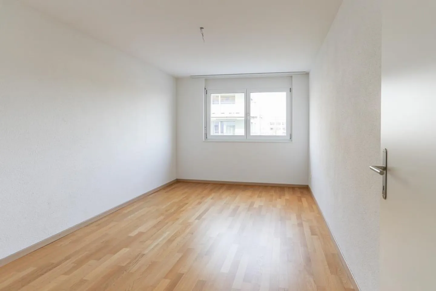 Beaux appartements de 4,5 pièces dans un bon emplacement - Photo 6 sur 11