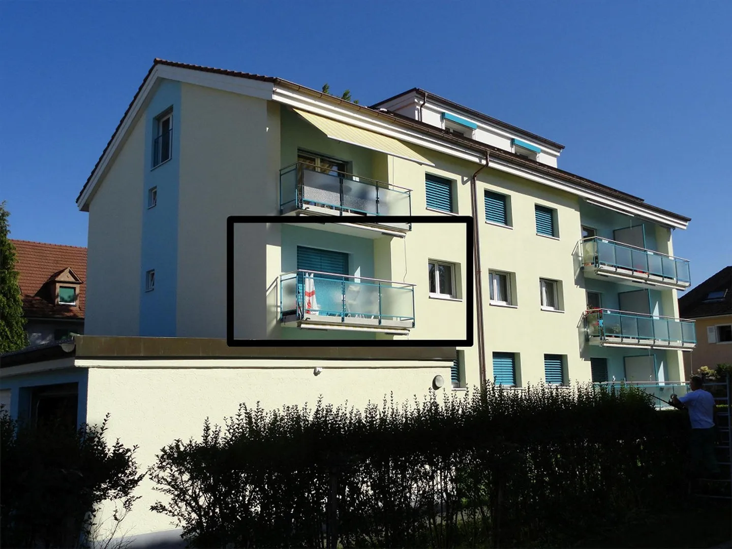 Modern apartment in fully renovated property - Photo 1 of 9