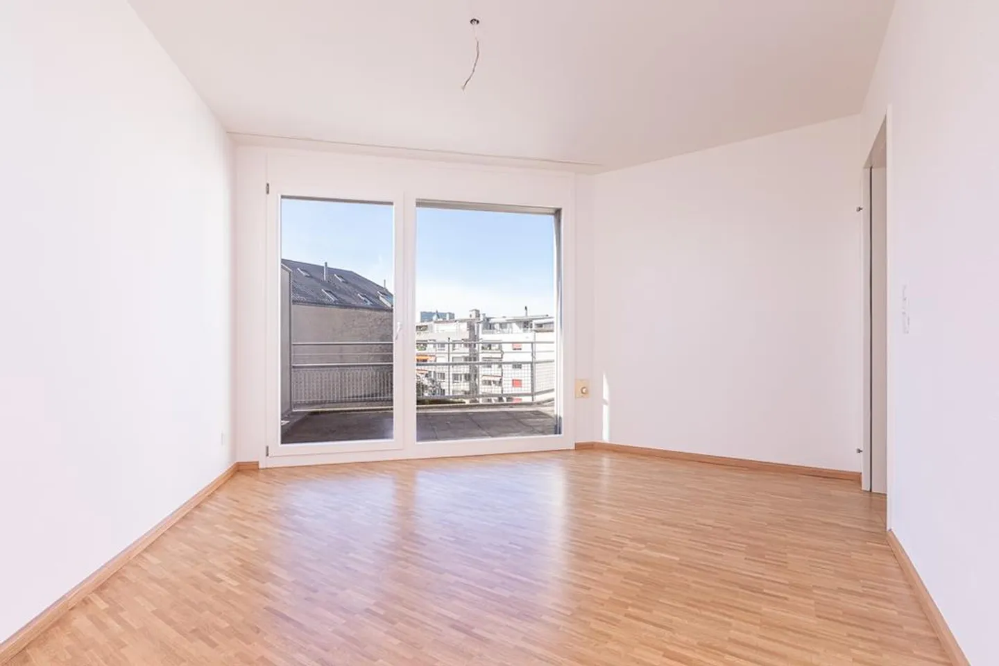 Ottimo appartamento di 2 stanze con 2 balconi in affitto! - Foto 2 di 11