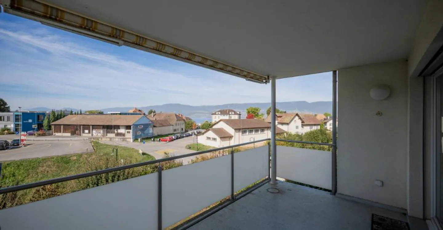OPPORTUNITÉ À SAISIR AU COEUR D'ESTAVAYER : Lumineux appartement de 4.5 pièces - Photo 4 sur 13