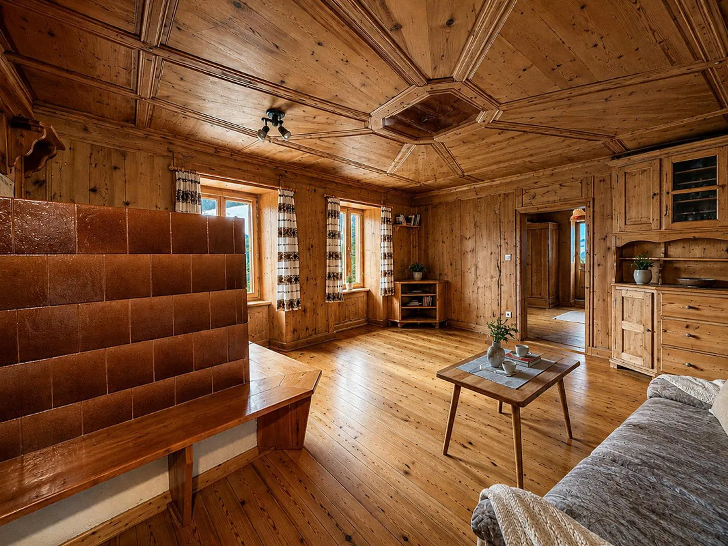 Idylle alpine à Tschlin : Maison engadinoise spacieuse avec étable - Photo 2 sur 9