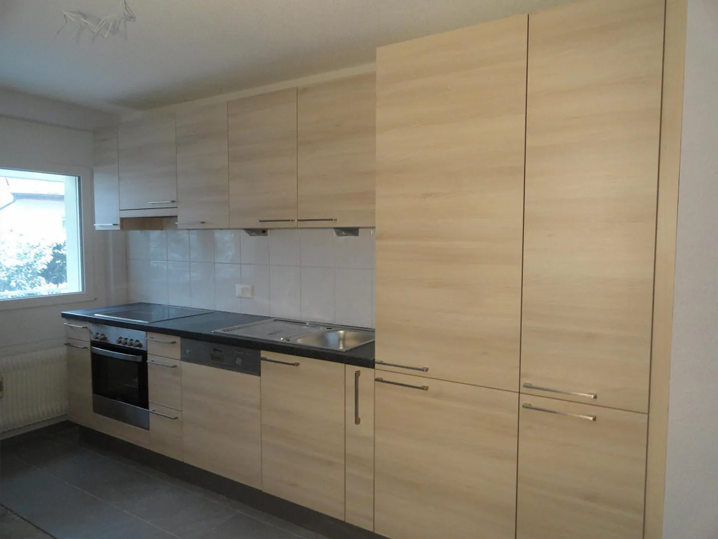 Modern apartment in fully renovated property - Photo 5 of 9