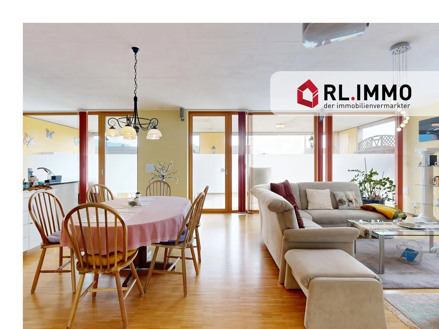 Geräumige Wohnung mit Balkon - Foto 1 von 13