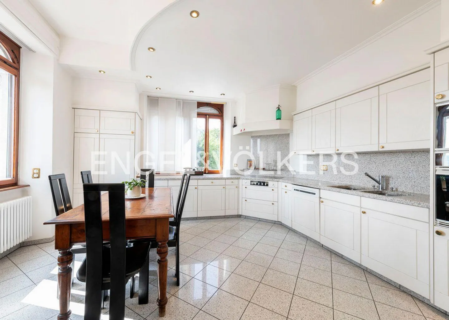 Villa raffinata dell'epoca tra il verde del Mendrisiotto - Foto 6 di 13