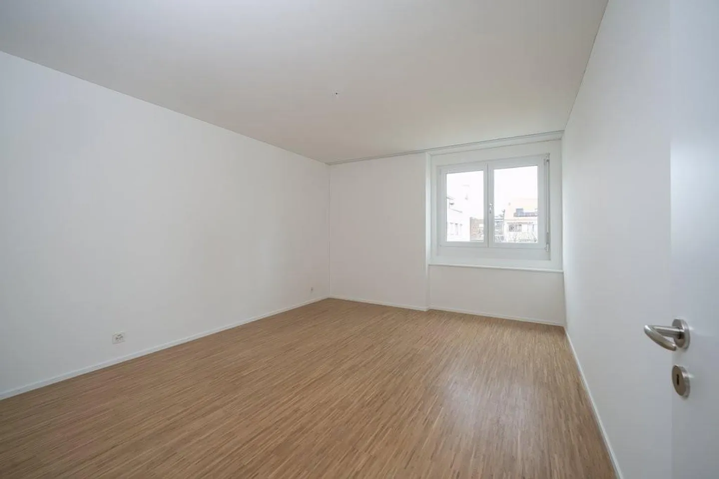 Move in and feel at home in the heart of Gundeli - Photo 3 of 8