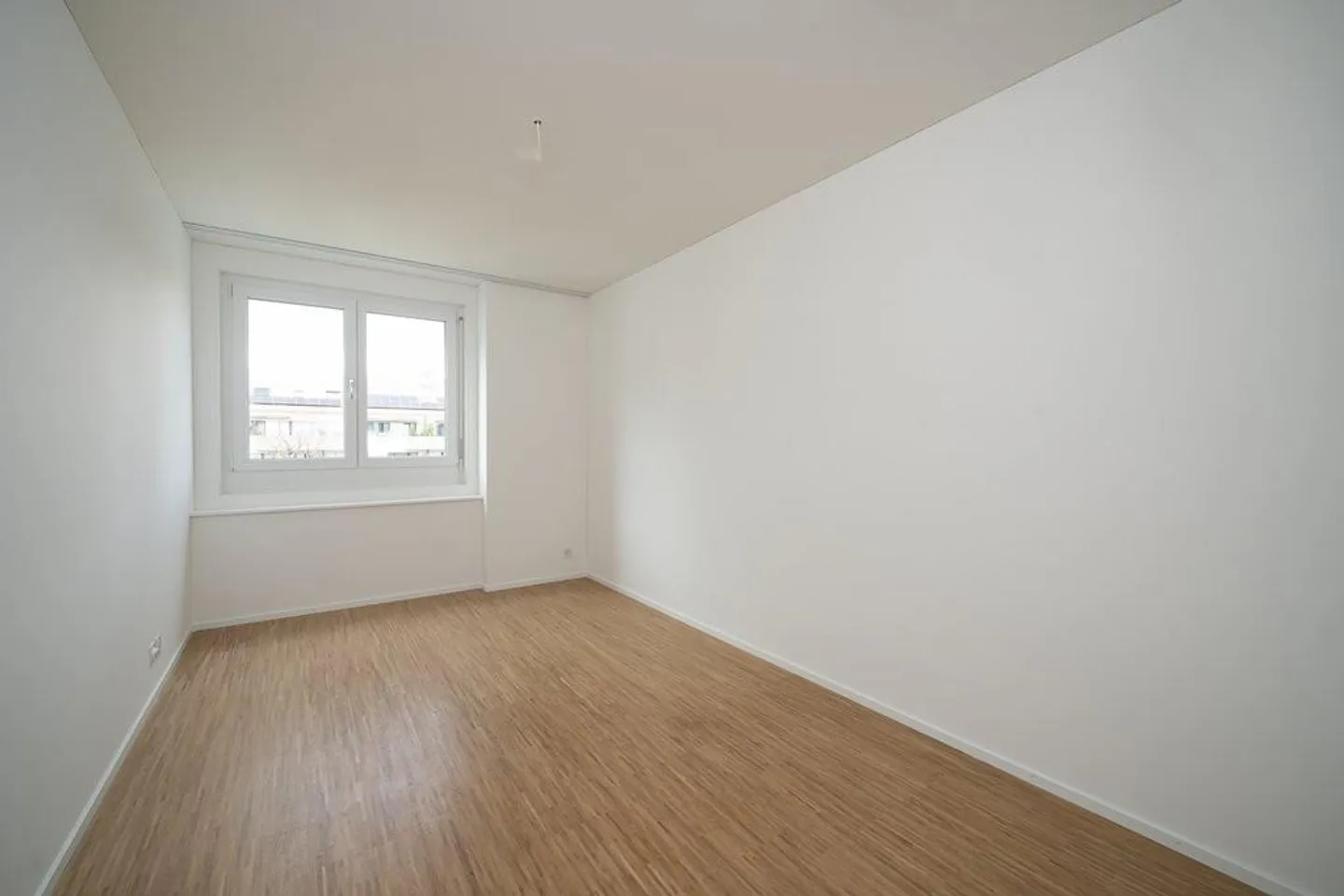 Move in and feel at home in the heart of Gundeli - Photo 4 of 8