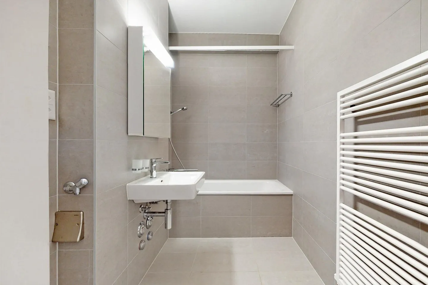 Ideally Located Apartment in Fribourg - Photo 4 of 7