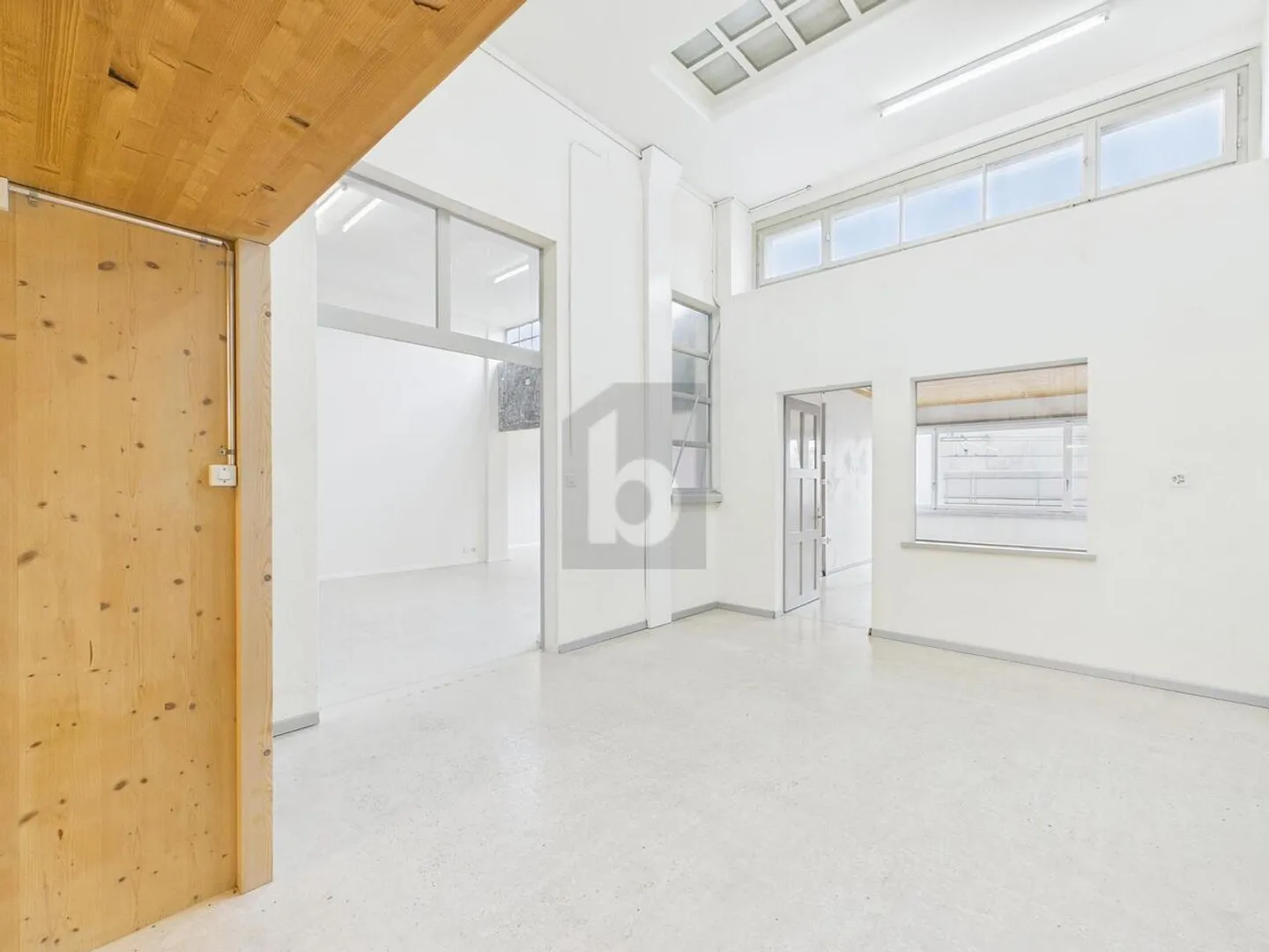 CENTRAL ET POLYVALENT - Photo 1 sur 6