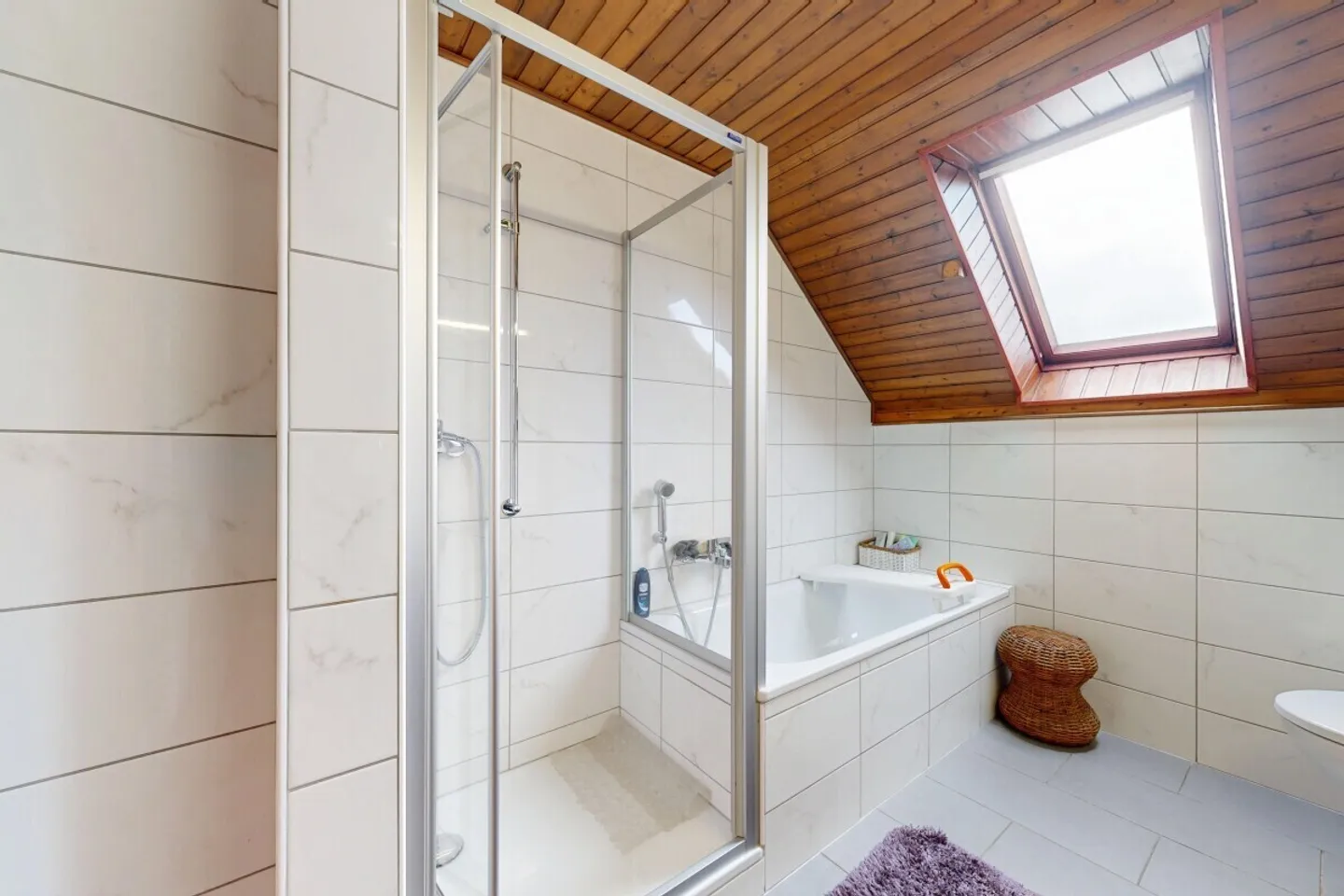 Maison familiale spacieuse avec jardin - Photo 10 sur 12