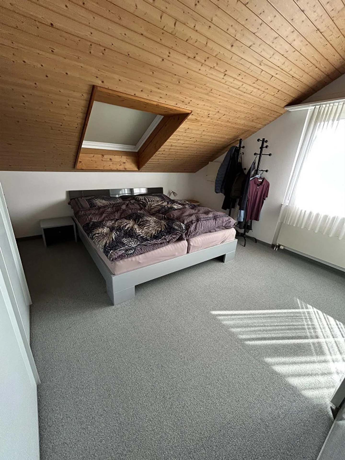 very nice and large 3.5 room penthouse apartment - Photo 7 of 8