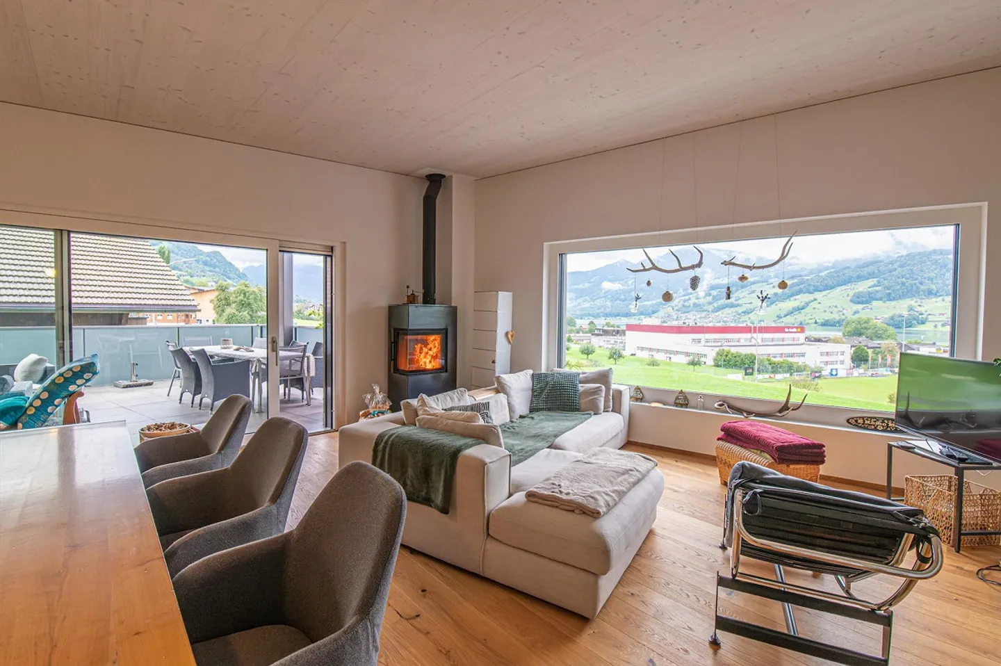 Helle Wohnung mit Seesicht - Foto 4 von 8