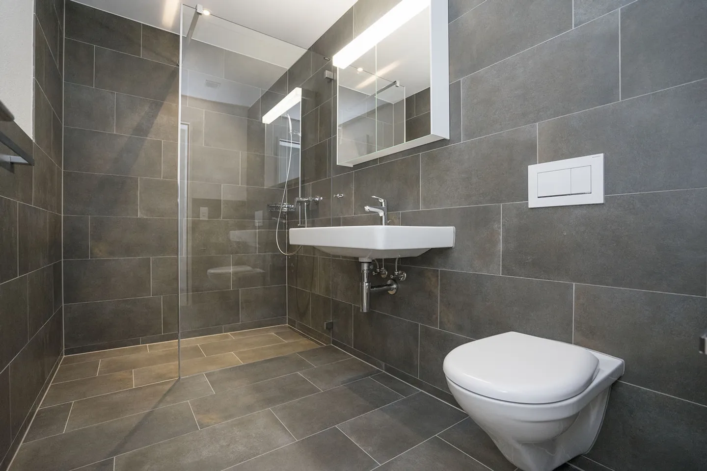 Modern 4.5-room apartment in a top location in Münsingen! - Photo 9 of 10