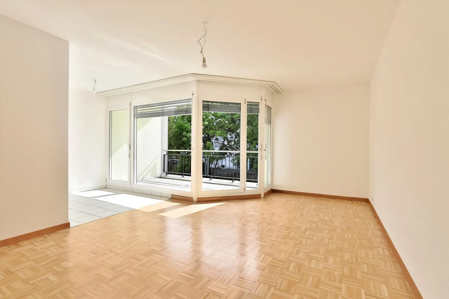 Bell'appartamento con vista libera - Foto 2 di 8