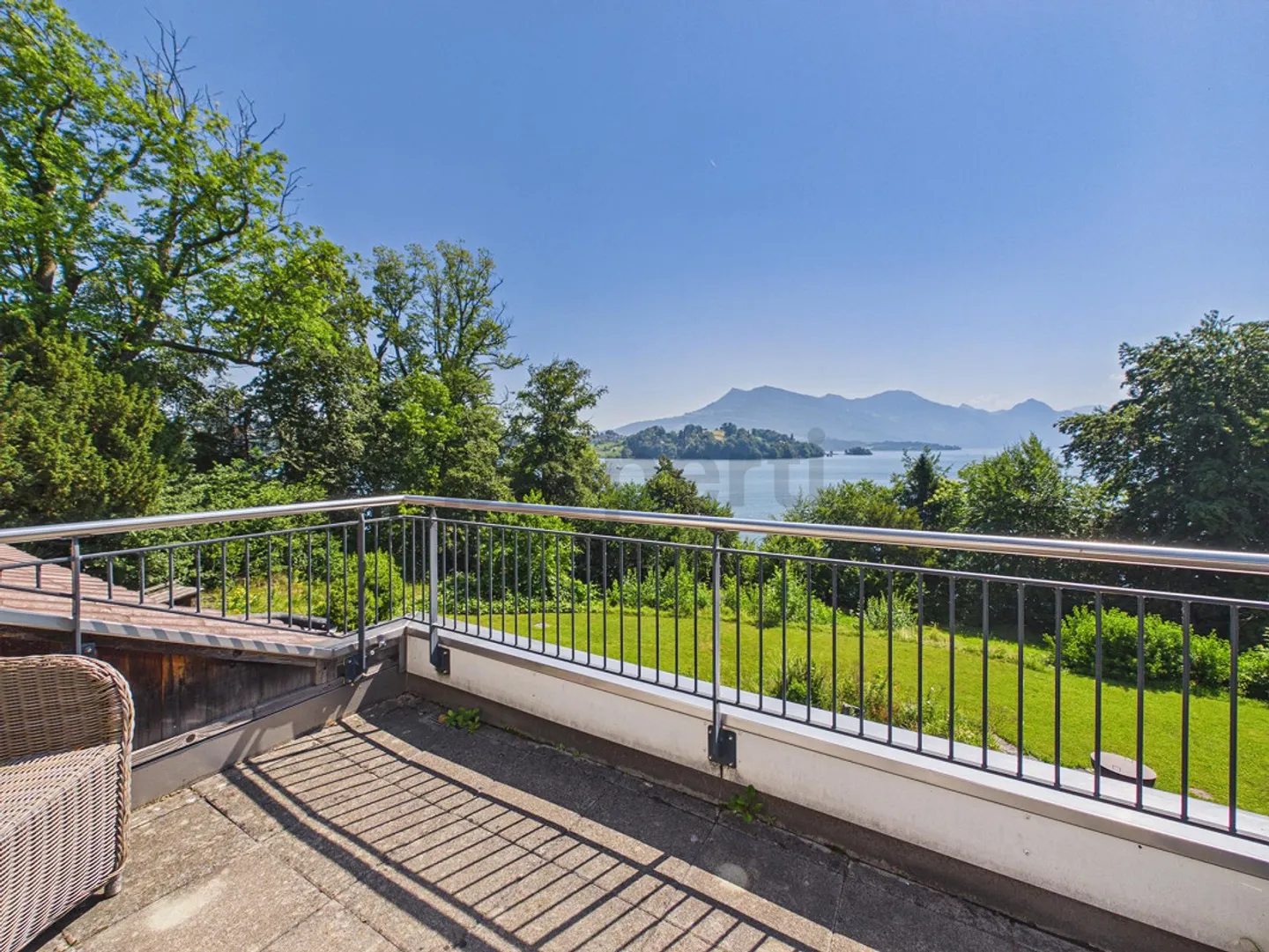 Luxurious Villa with Pool & Private Beach - Absolute Privacy at Lake Lucerne - Photo 12 of 16