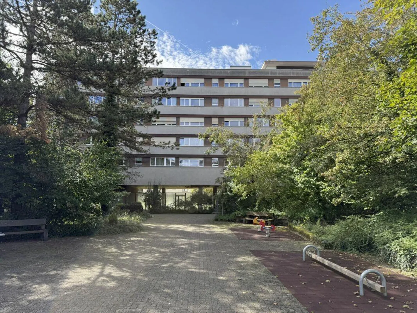 Luminoso appartamento di 4,5 stanze con vista - Foto 1 di 11