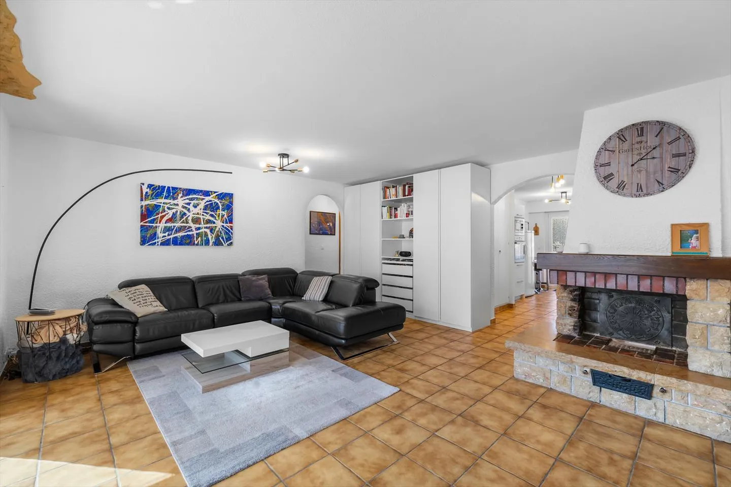 Apartment with panoramic view - Photo 1 of 11