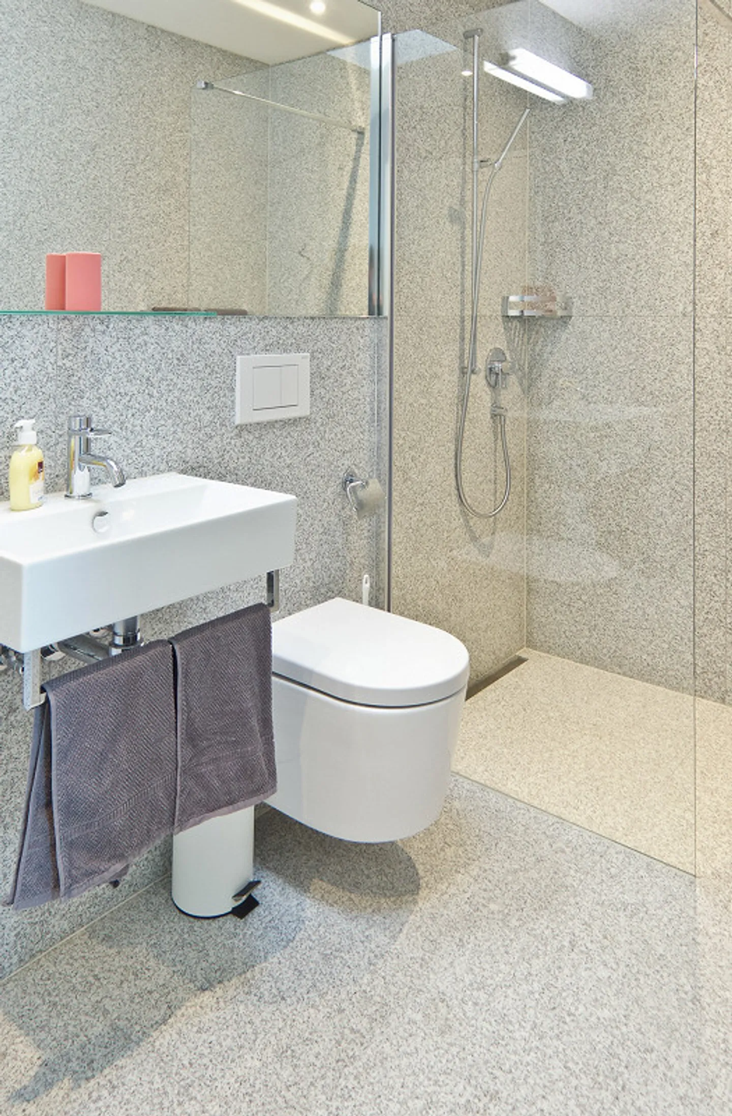 Ampio appartamento attico di 4,5 locali con terrazza e vista panoramica - Foto 6 di 9