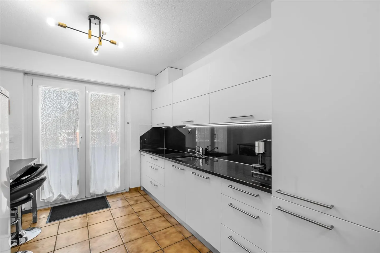 Apartment with panoramic view - Photo 9 of 11