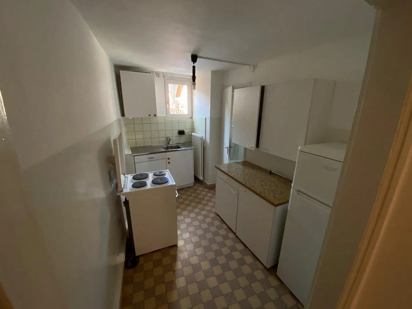 Charmante 3.5 Zimmer in einem unabhängigen Haus - Ideal für Singles-Paare ... - Foto 3 von 8