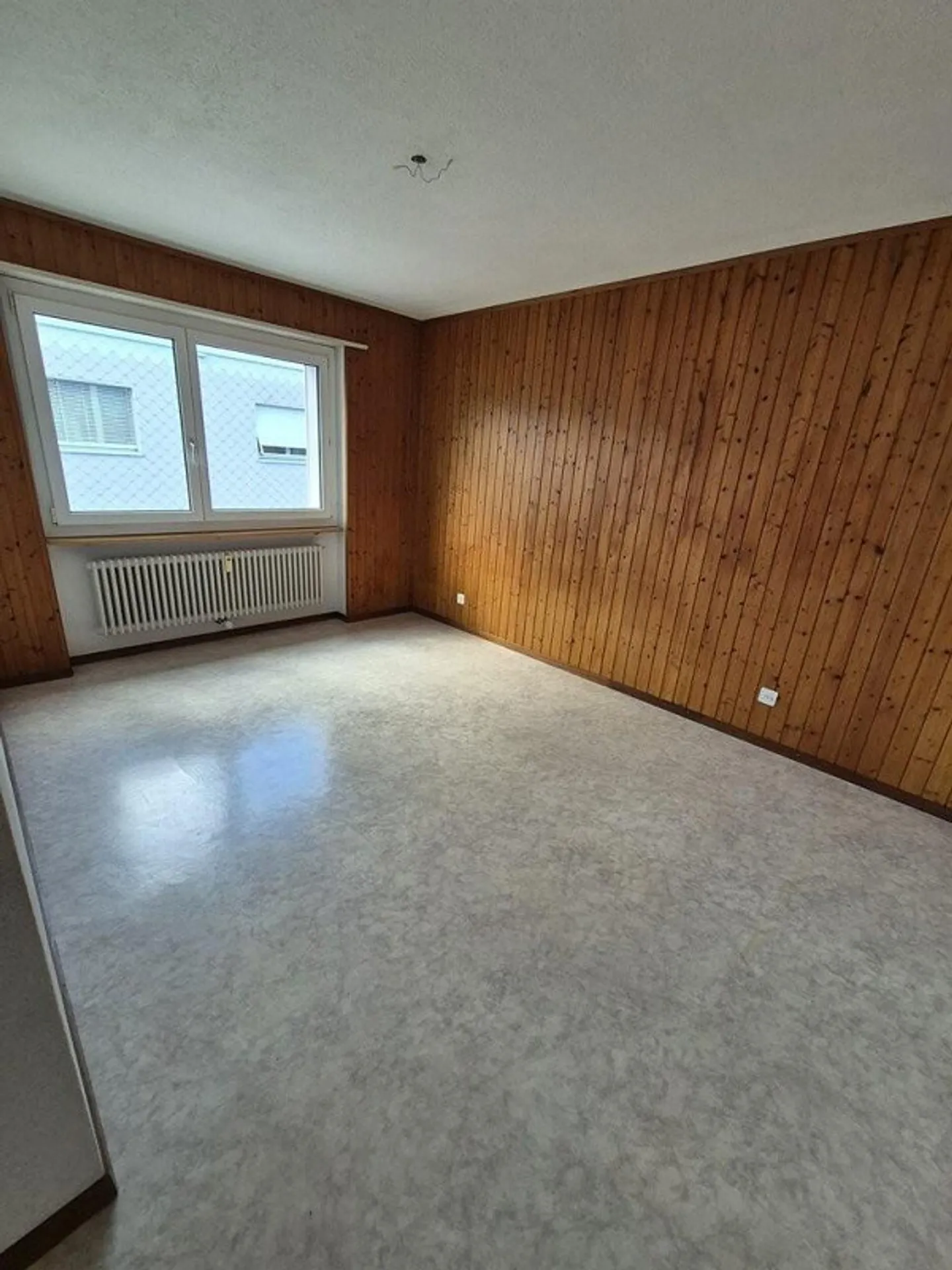 Quietly located 4-room apartment in Thun-Dürrenast - Photo 2 of 4