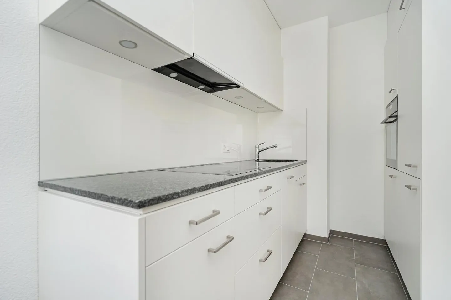 Charmant Appartement à Bâle - Photo 3 sur 4