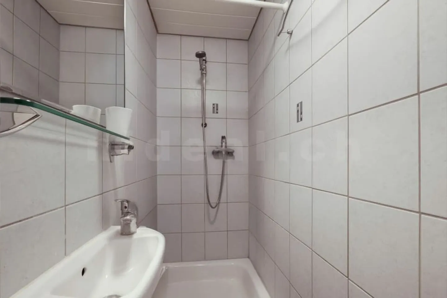 Bien Commercial Près de Gland - Photo 12 sur 13