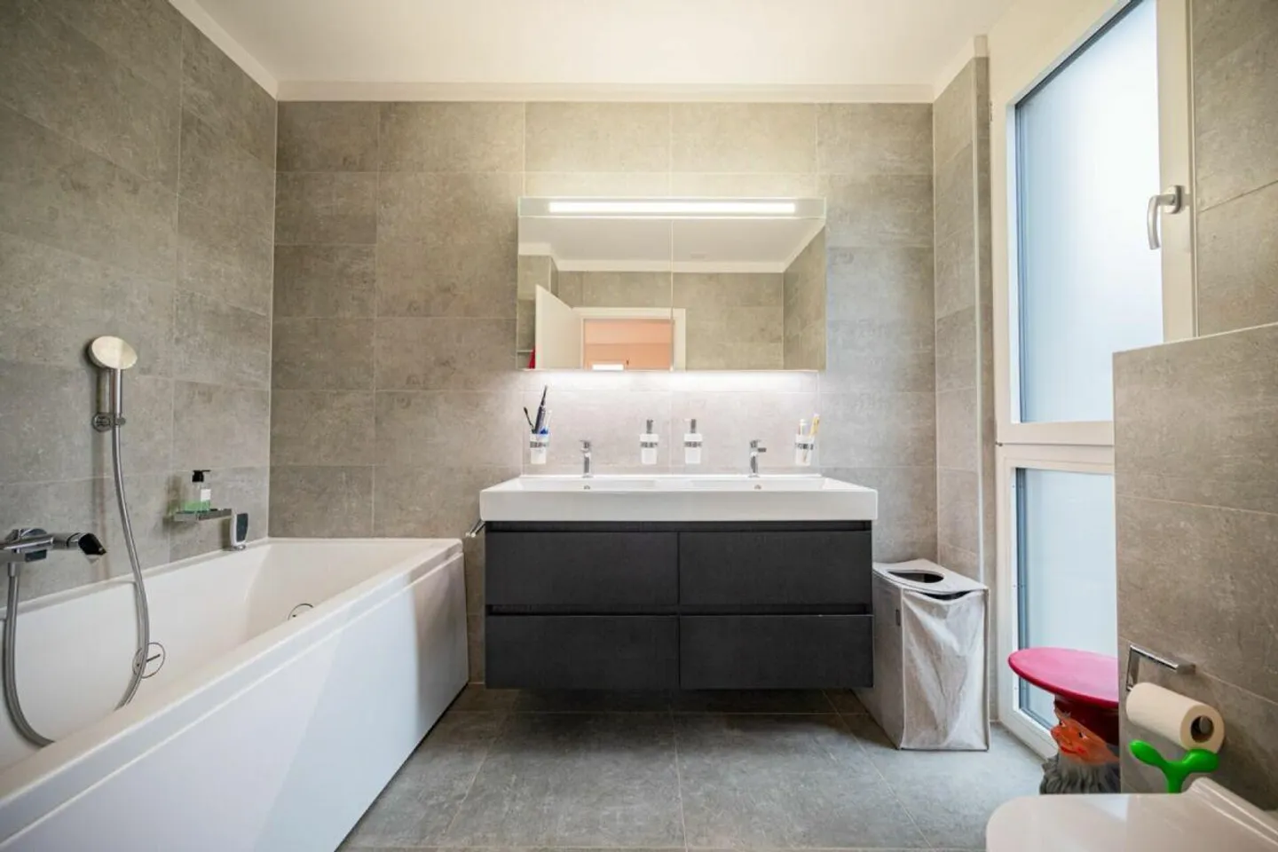 Elegantes Penthouse mit privater Dachterrasse in exklusiver Residenz - Photo 8 sur 16