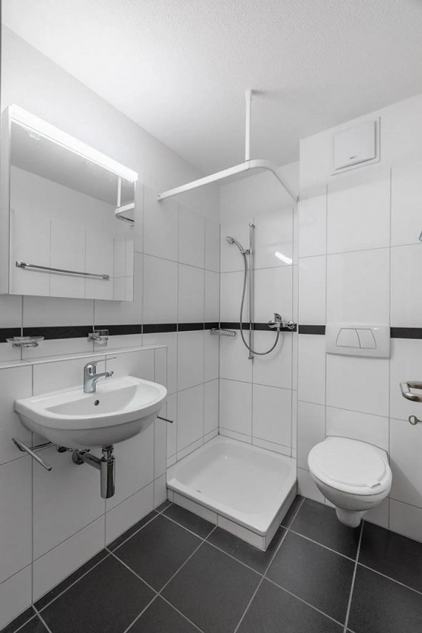 Appartement moderne de 3,5 pièces à Suhr - Photo 7 sur 8