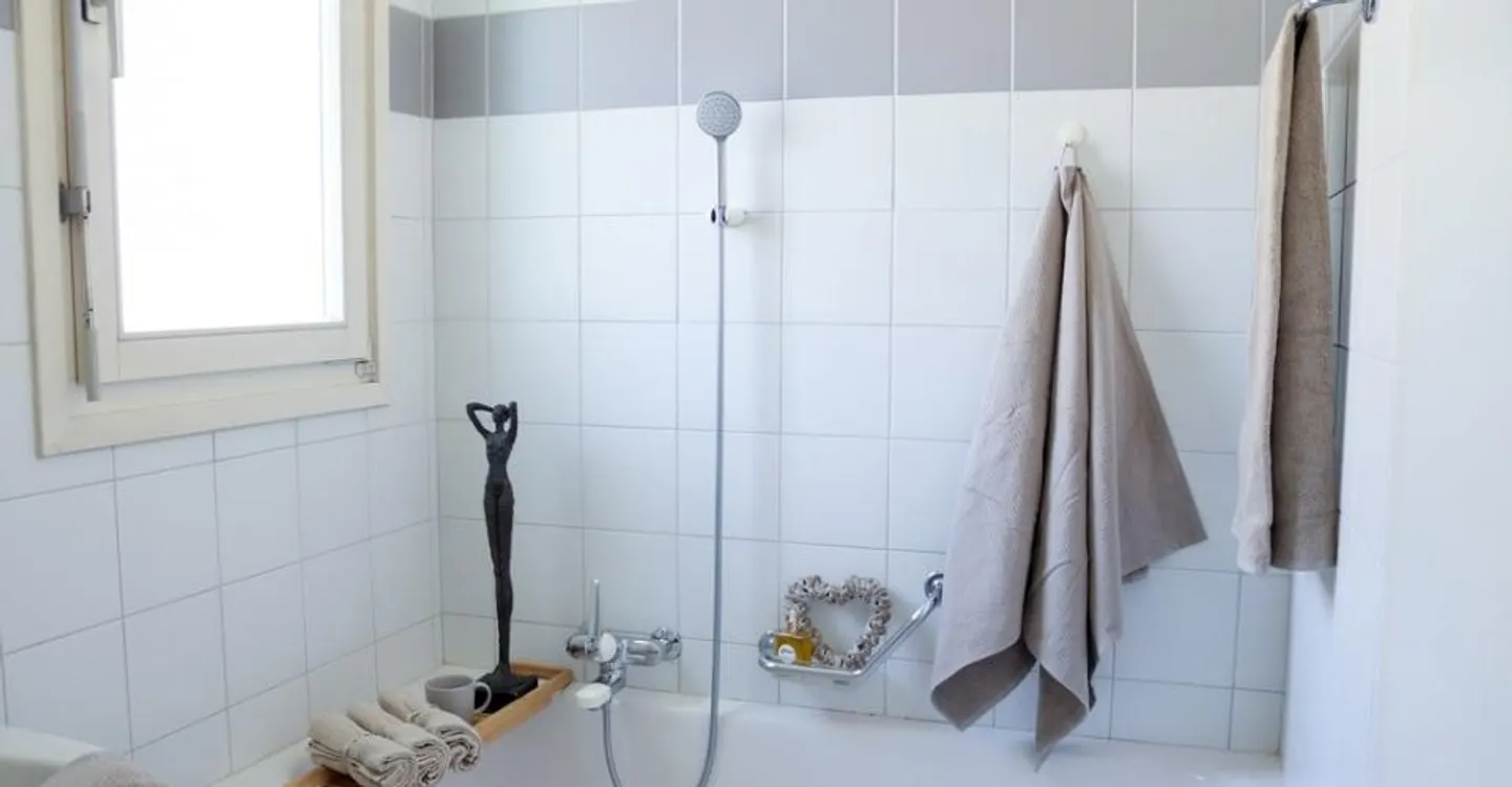 Bright and spacious 4.5-room apartment in Giubiasco - Photo 7 of 10