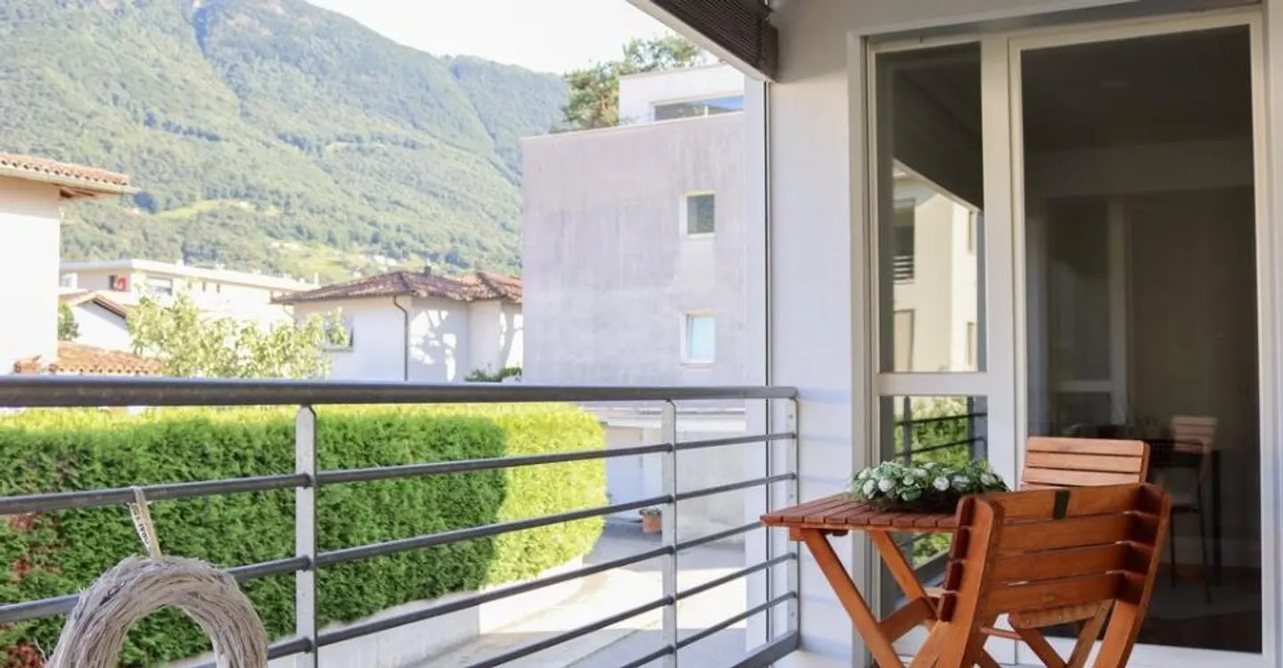 Bright and spacious 4.5-room apartment in Giubiasco - Photo 10 of 10