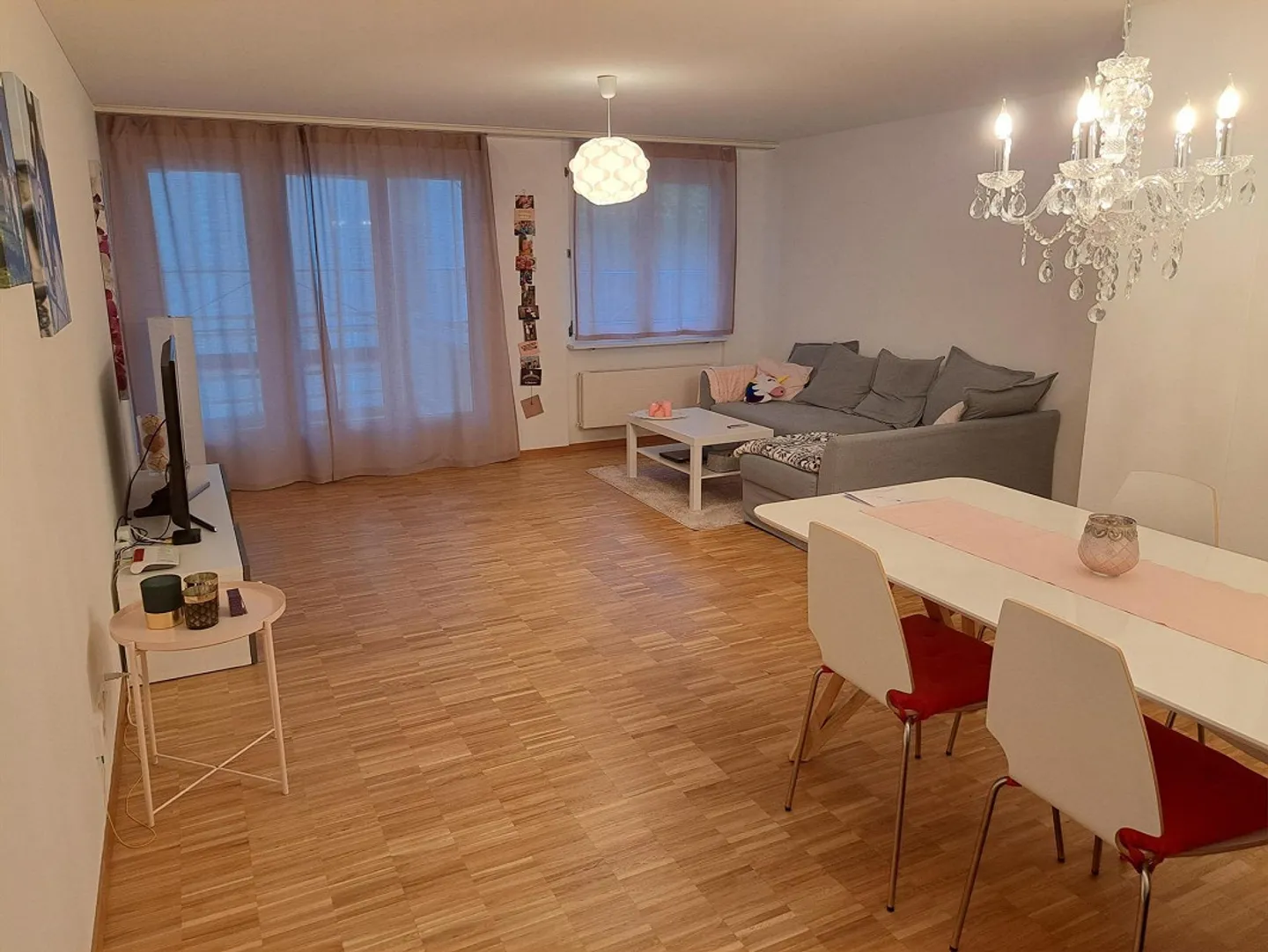Beautiful and bright 3.5 room apartment for rent - Photo 3 of 11
