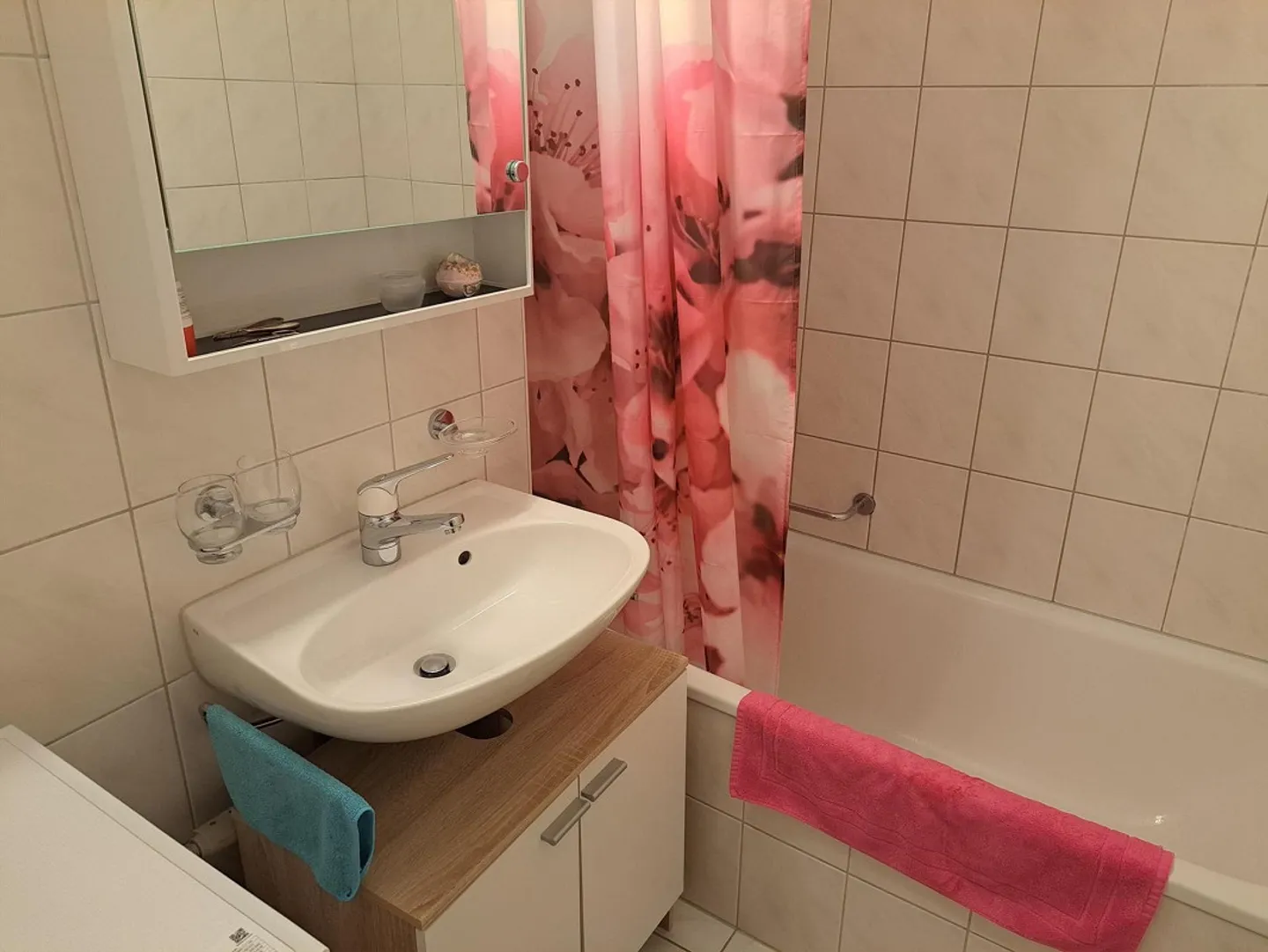 Beautiful and bright 3.5 room apartment for rent - Photo 4 of 11