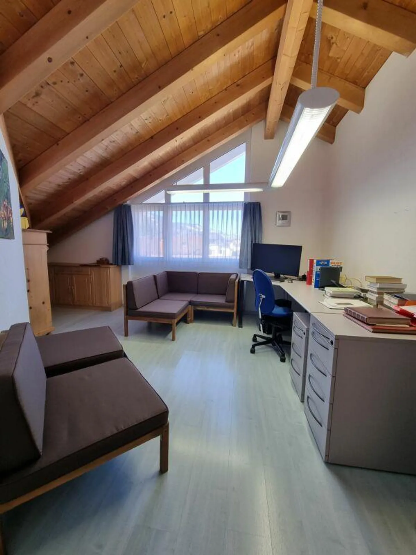 Exclusive 4.5-room penthouse apartment with a wide view and plenty of sun - Photo 6 of 12