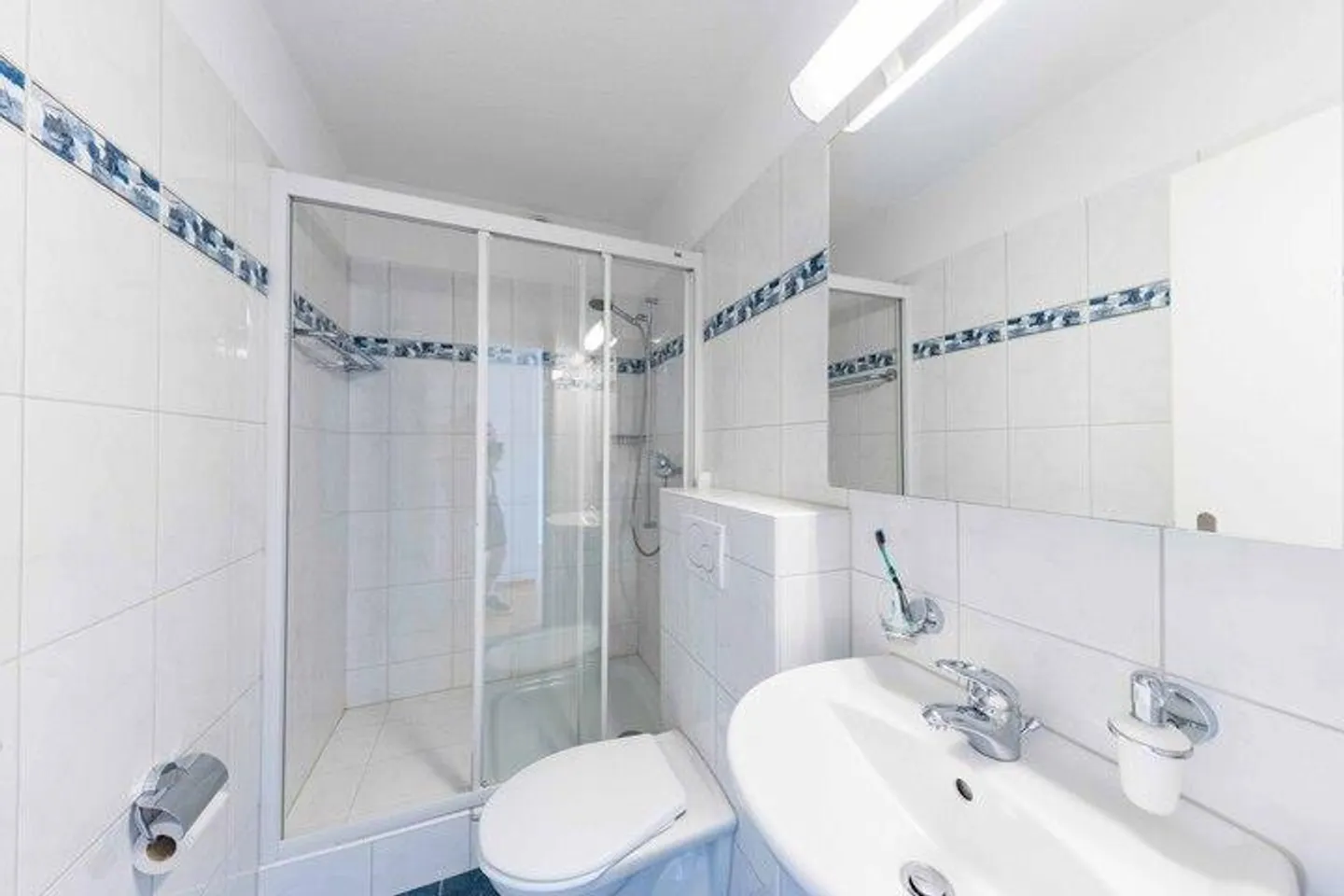 Modernes Apartment mit Seeblick - Foto 6 von 8