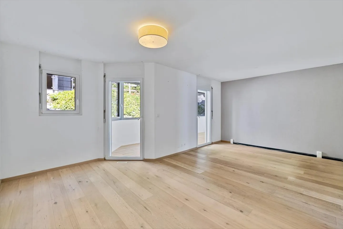 Rare exclusivity? Panoramic view of the castles and the city of Sion - Photo 9 of 13