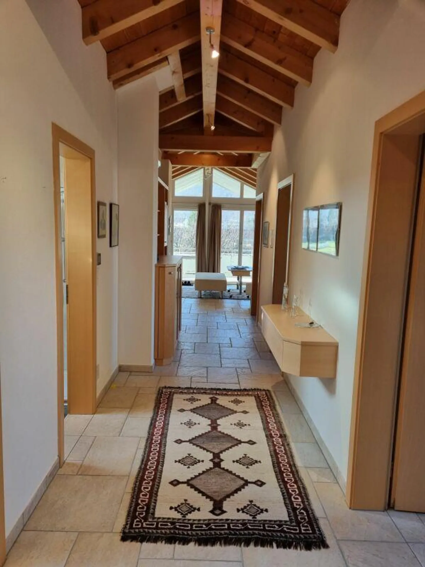 Exclusive 4.5-room penthouse apartment with a wide view and plenty of sun - Photo 11 of 12