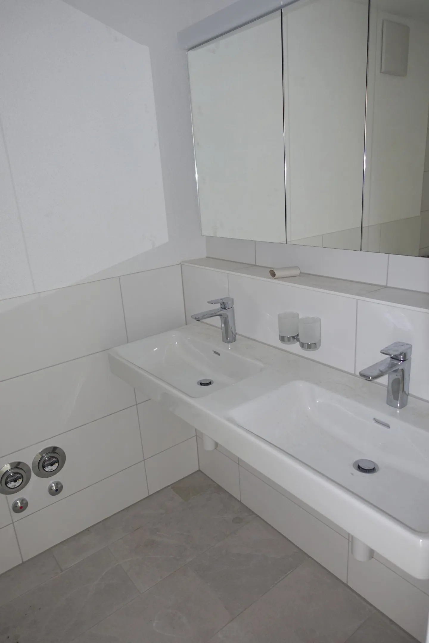 Large 4.5-room apartment in Reinach - Photo 5 of 7