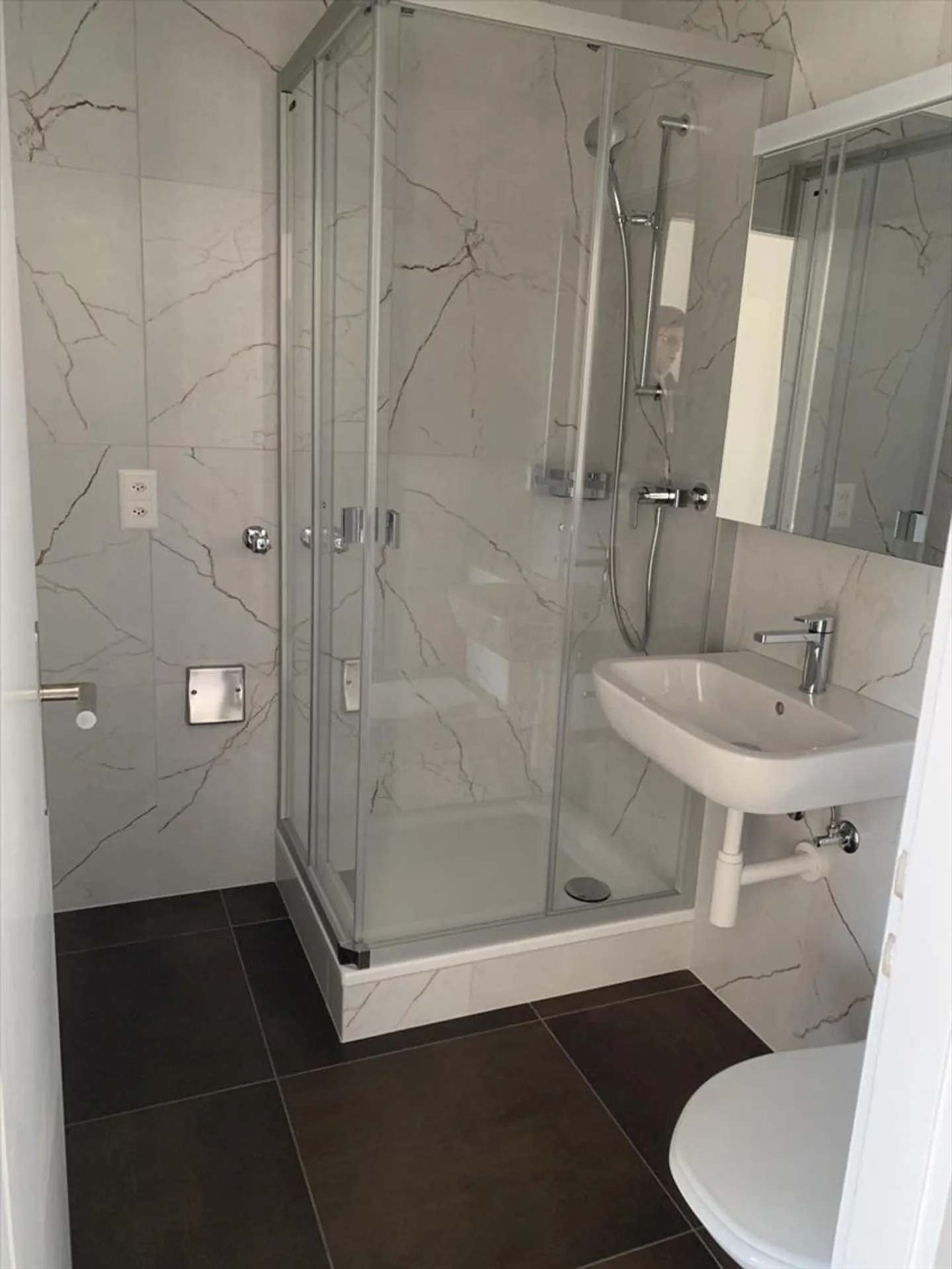 Apartment for rent - Photo 2 of 8